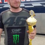 Motorradfahrer bei kurven.schule Abendtraining